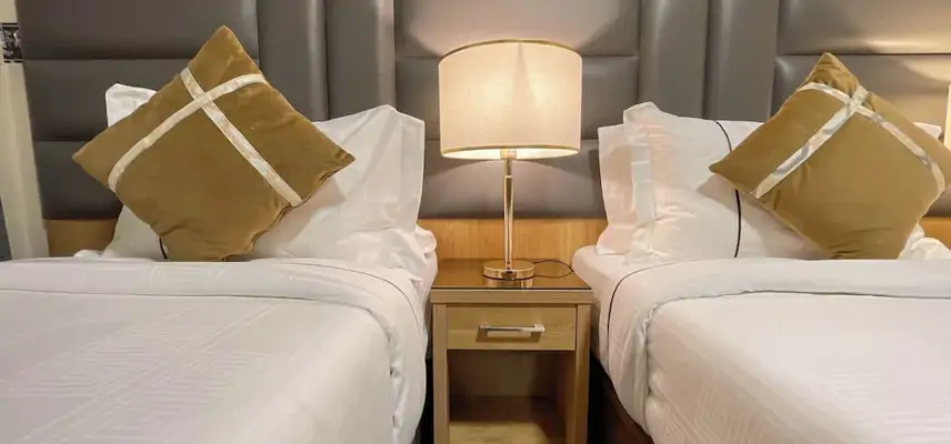 Zowar International Hotel image